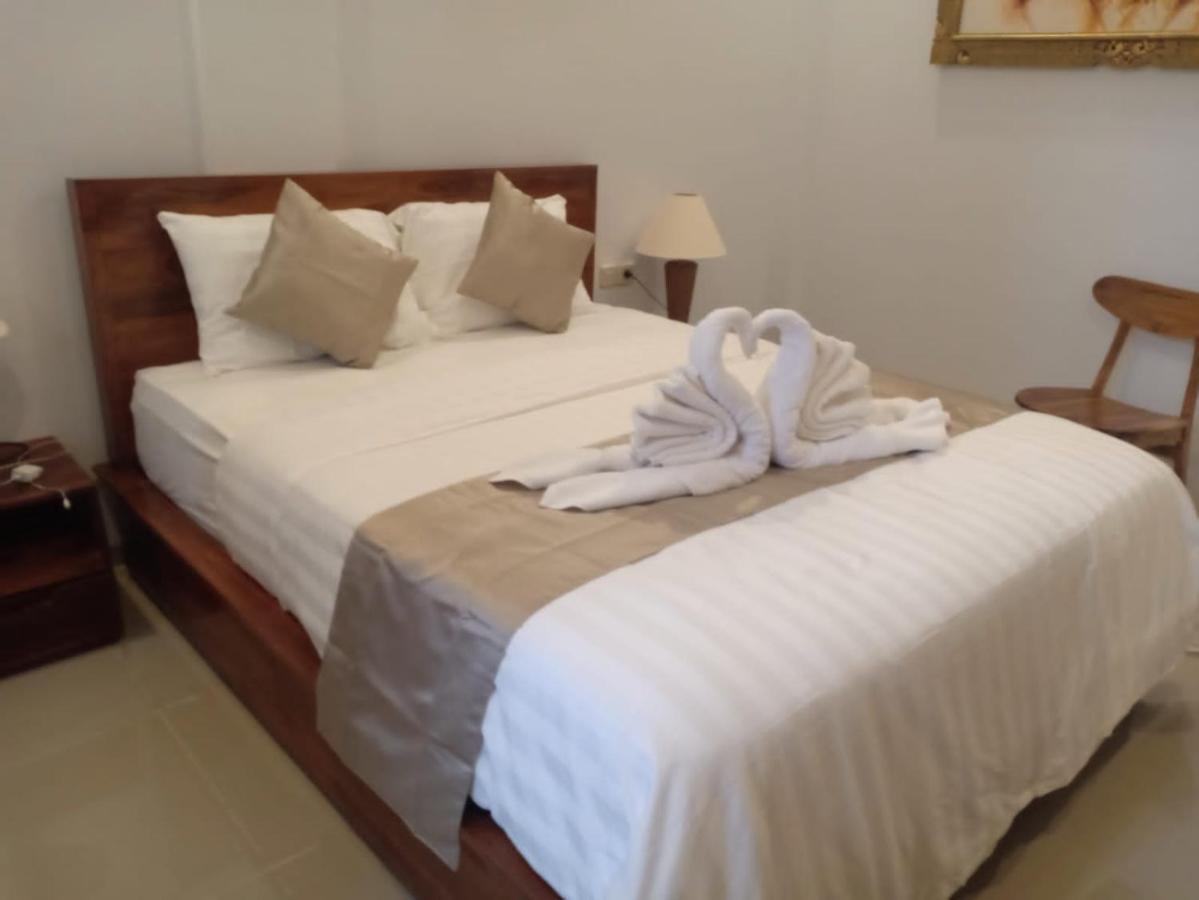 D'Transit Hotell Batununggul Exteriör bild