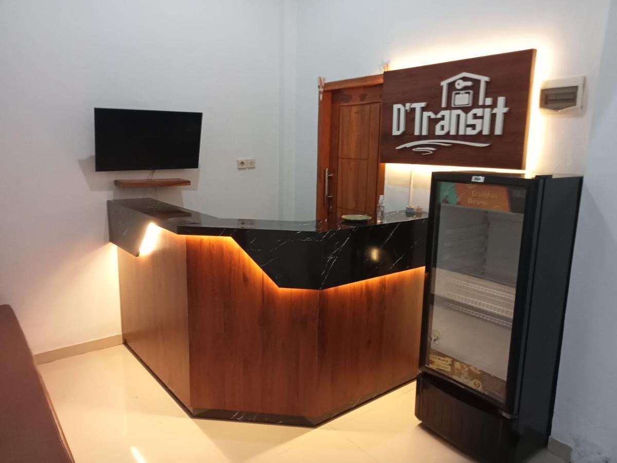 D'Transit Hotell Batununggul Exteriör bild